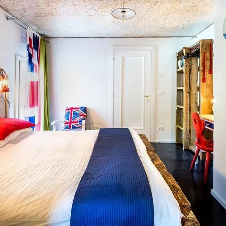 Frühstückspension - La Di Cesar 3*